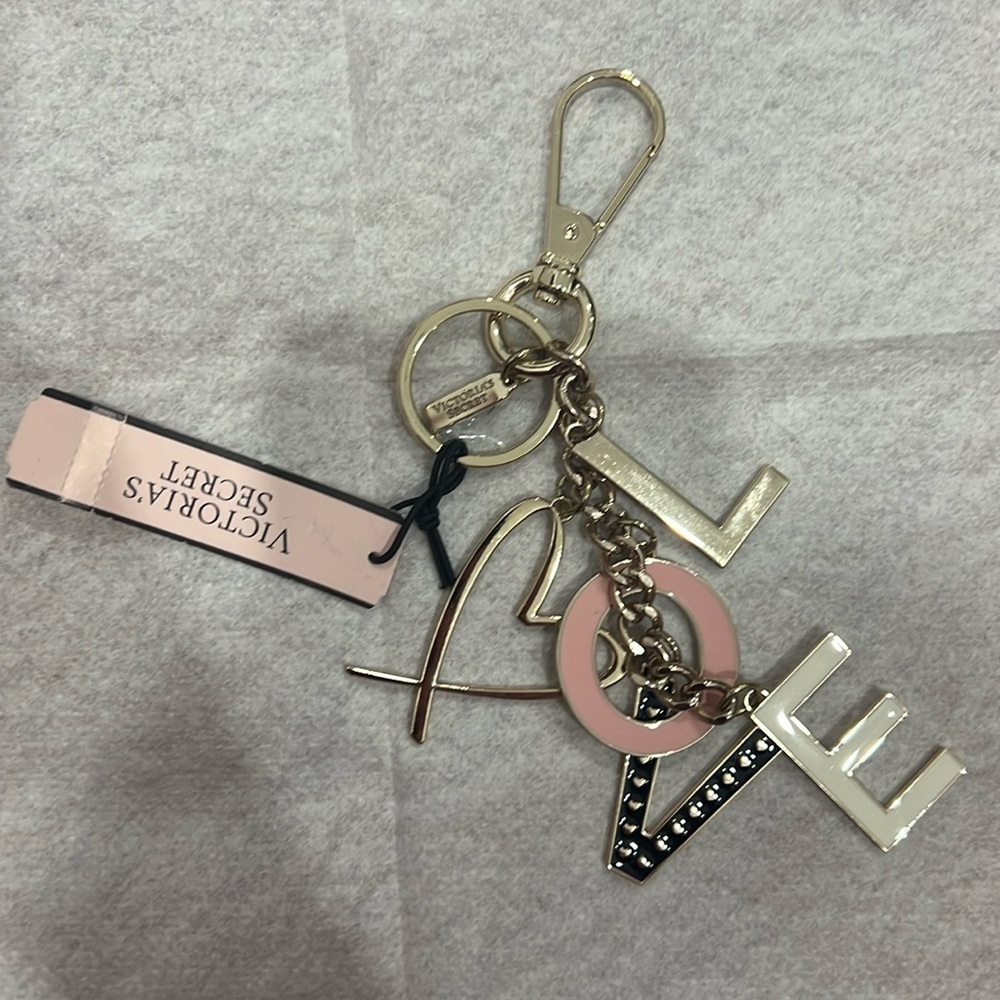 Love VS keychain